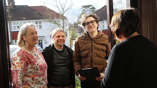 Lib Dem campaigners knocking on doors